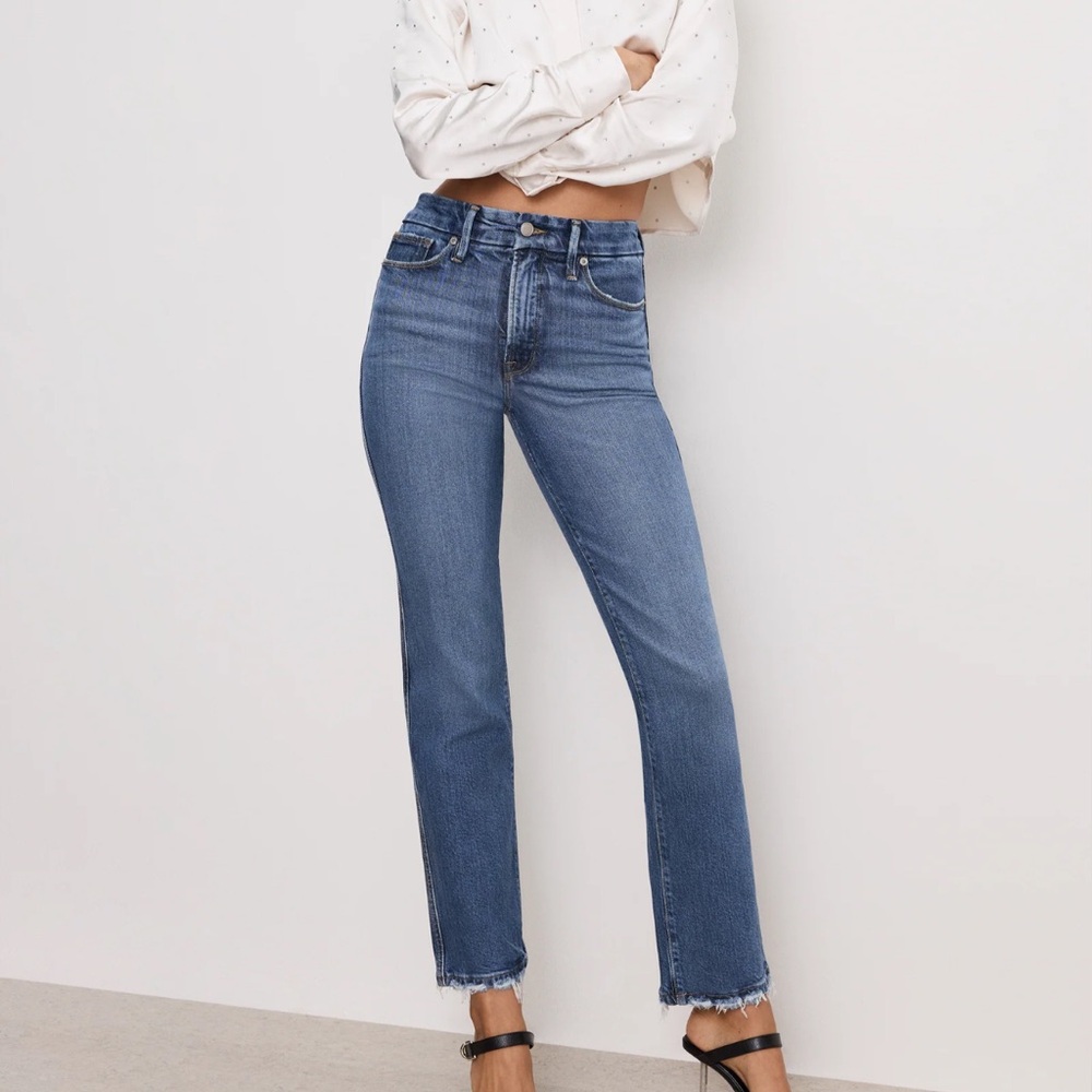 SOFT-TECH GOOD CURVE STRAIGHT JEANS.       INDIGO539 SIZE 2